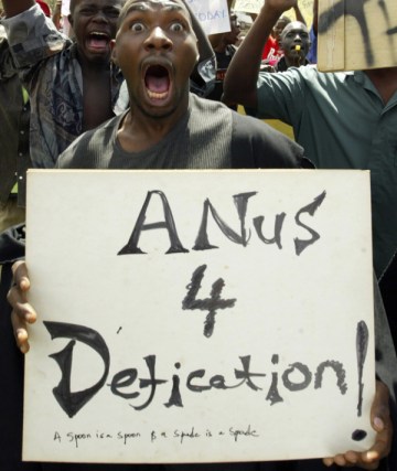 PHOTO APPEARS ON BLOG of a Red Pepper Editor