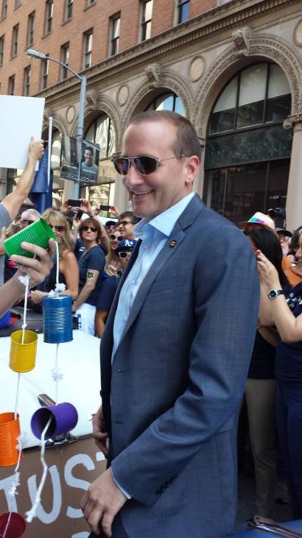 993007_10201079173116820_552217987_n